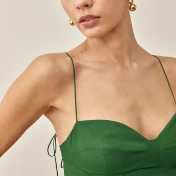 🥳🥳SALE🥳🥳Reformation Saoirse Dress in Kelly Green - Picture 4 of 15